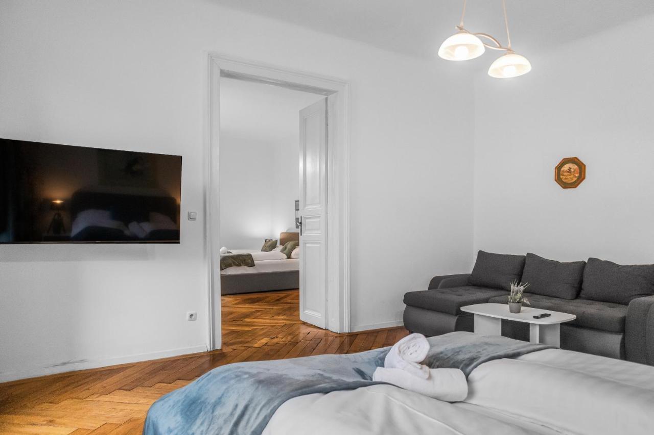 Roomy 2Br Apt. Near Akh -Perfect For Longstays Vienne Extérieur photo